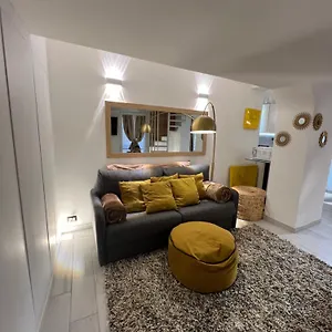 Loft A Piazza Di Spagna Roma
